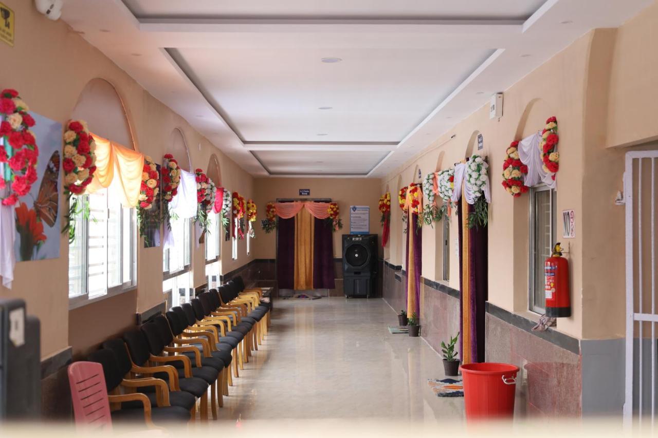 Hotel Rail Nest Kharagpur Zewnętrze zdjęcie